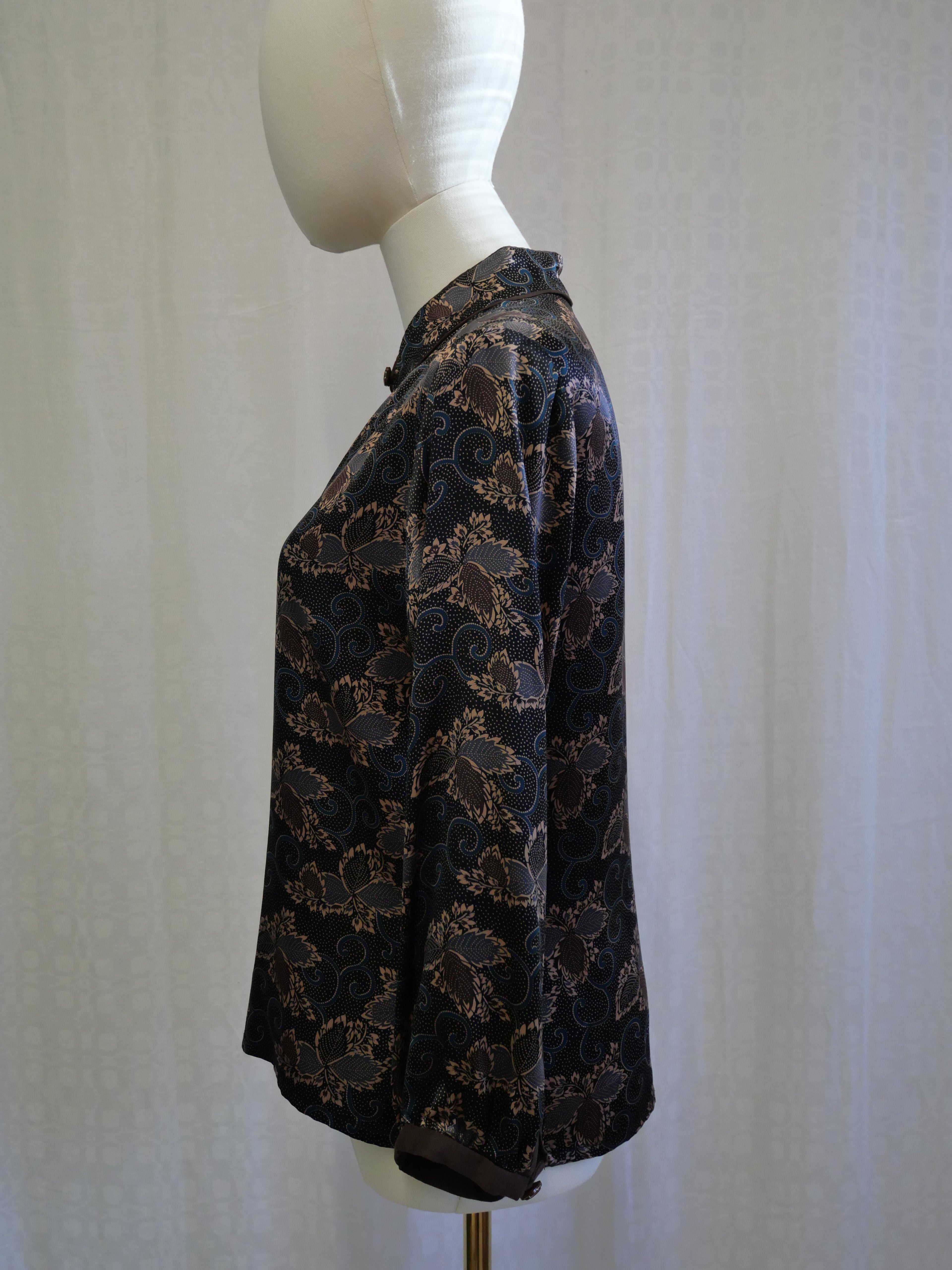 Lauren Moffatt 100% Silk Mandarin Collar Blouse