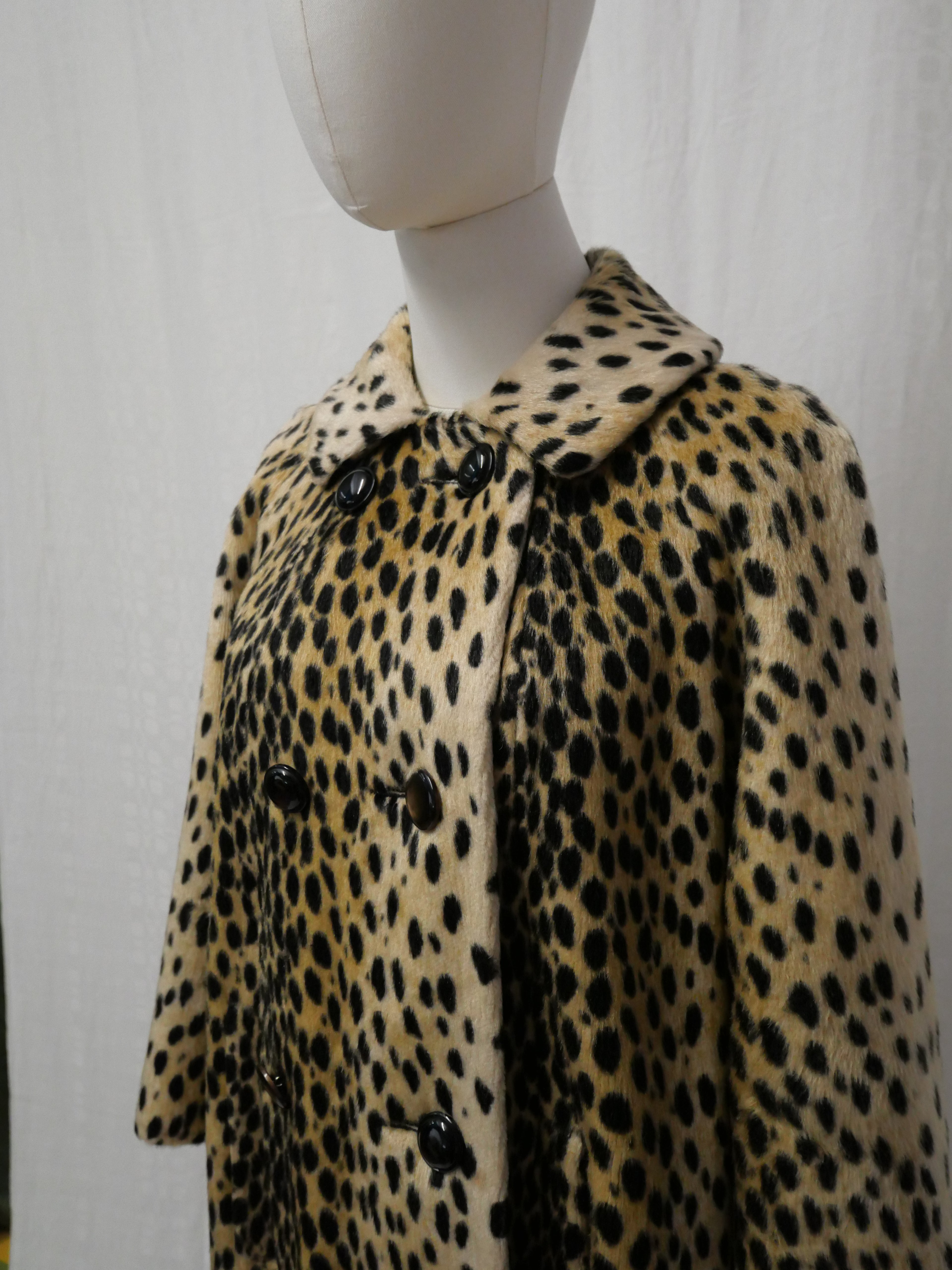Vintage 1960s Safari by Sportowne Cheetah Print Faux Fur Coat | ILGWU Union Made"