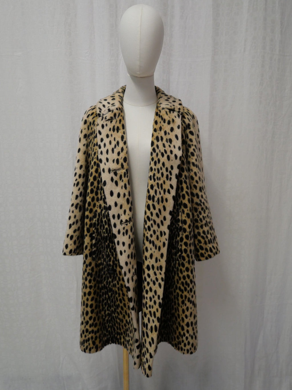Vintage 1960s Safari by Sportowne Cheetah Print Faux Fur Coat | ILGWU Union Made"