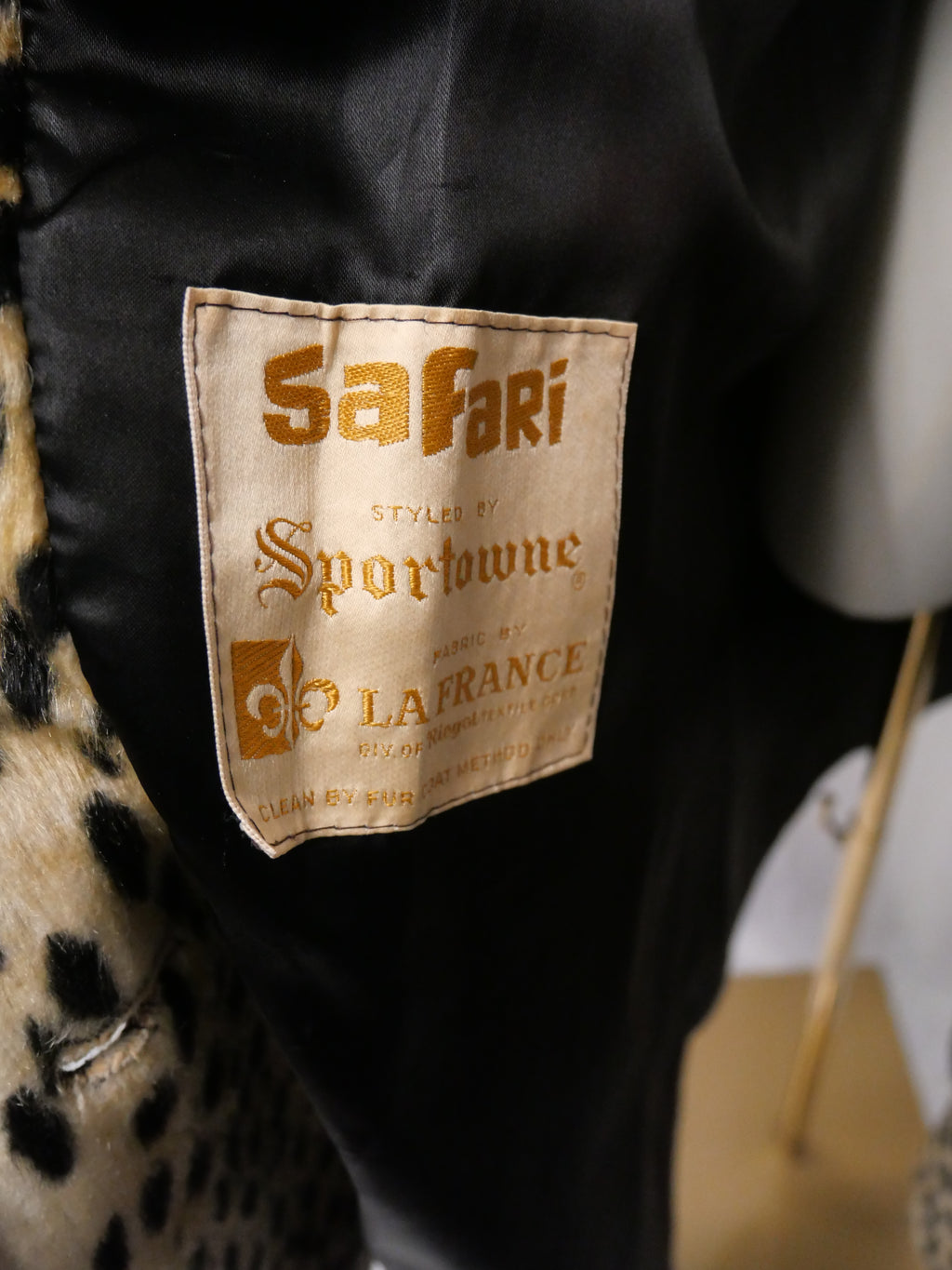 Vintage 1960s Safari by Sportowne Cheetah Print Faux Fur Coat | ILGWU Union Made"